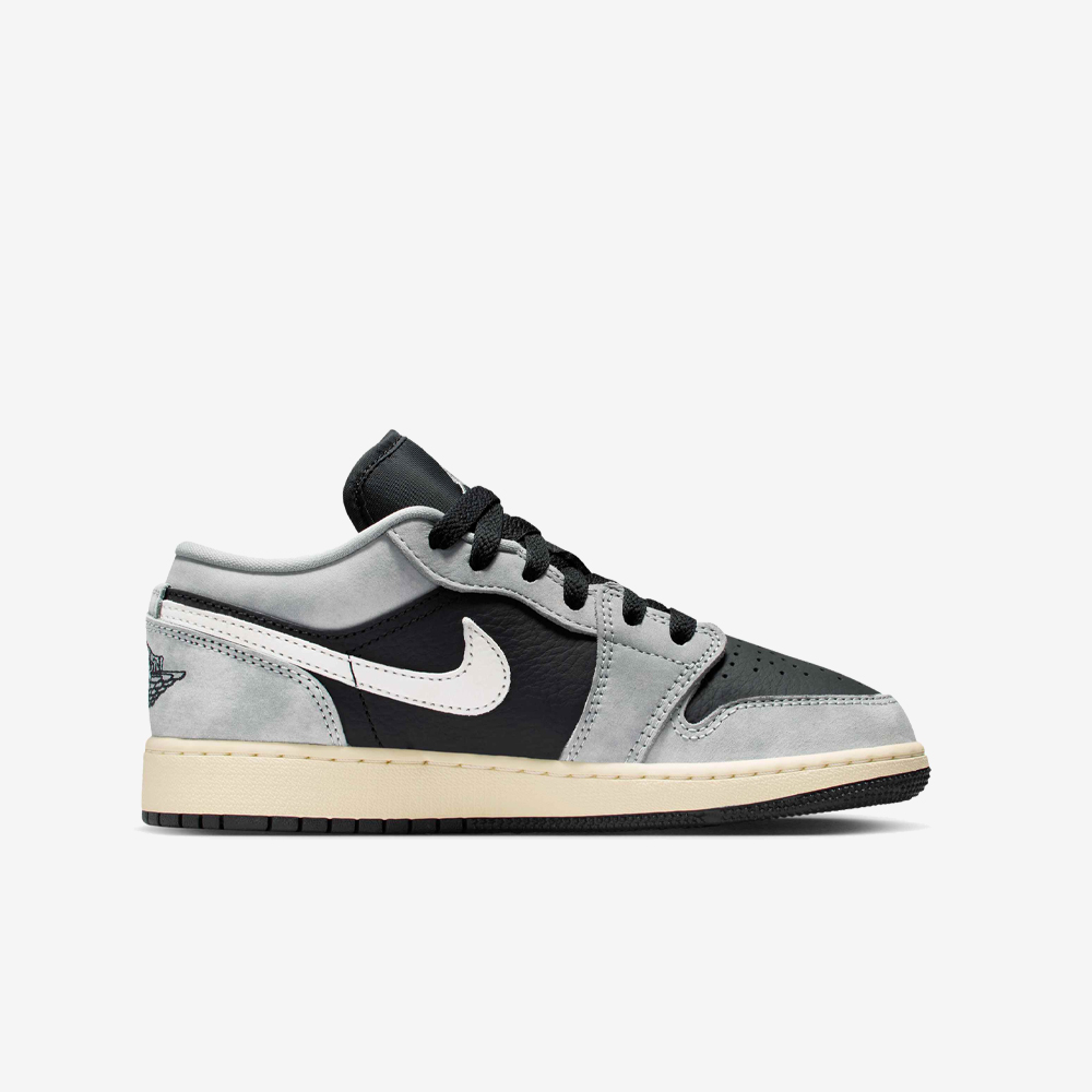 AJ 1 Low SE (GS), Light Smoke Grey#112341