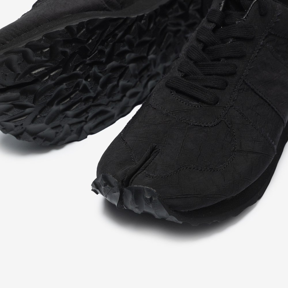 Tabi Trainer AirBag, Black