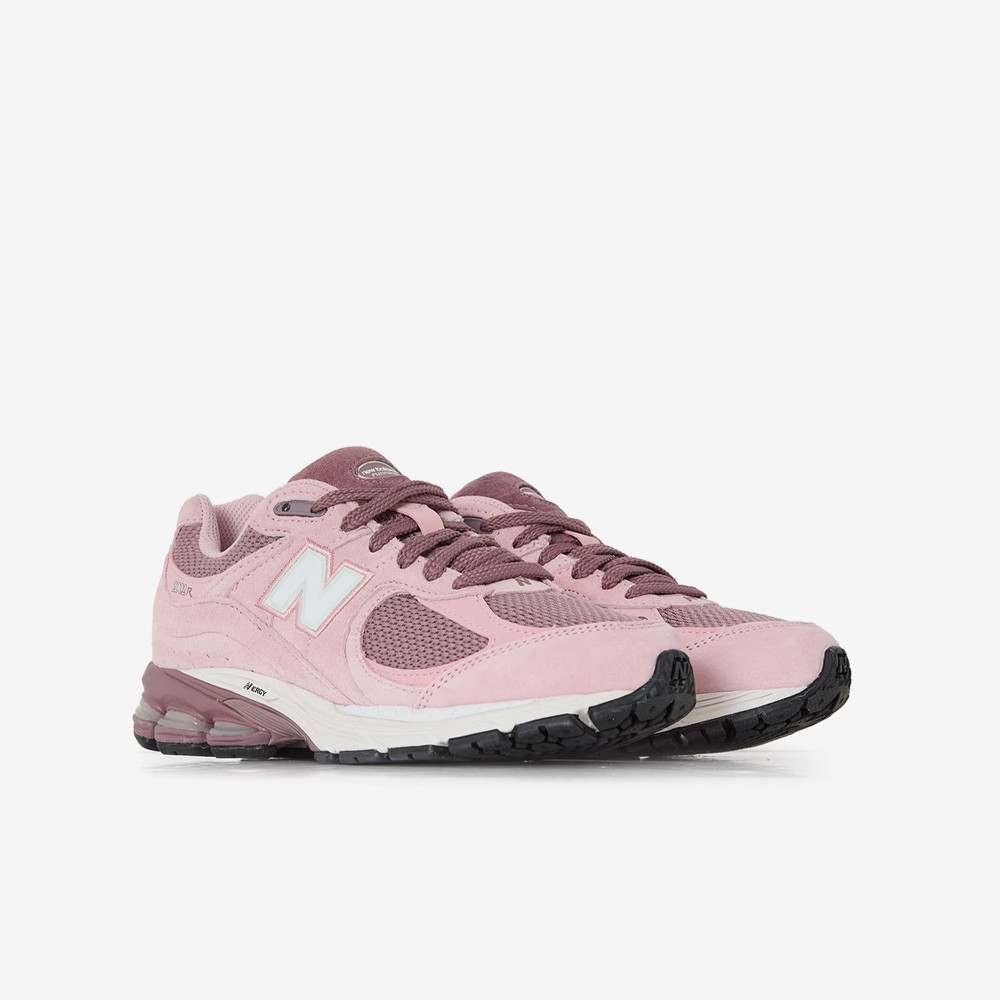 2002R, Pink
