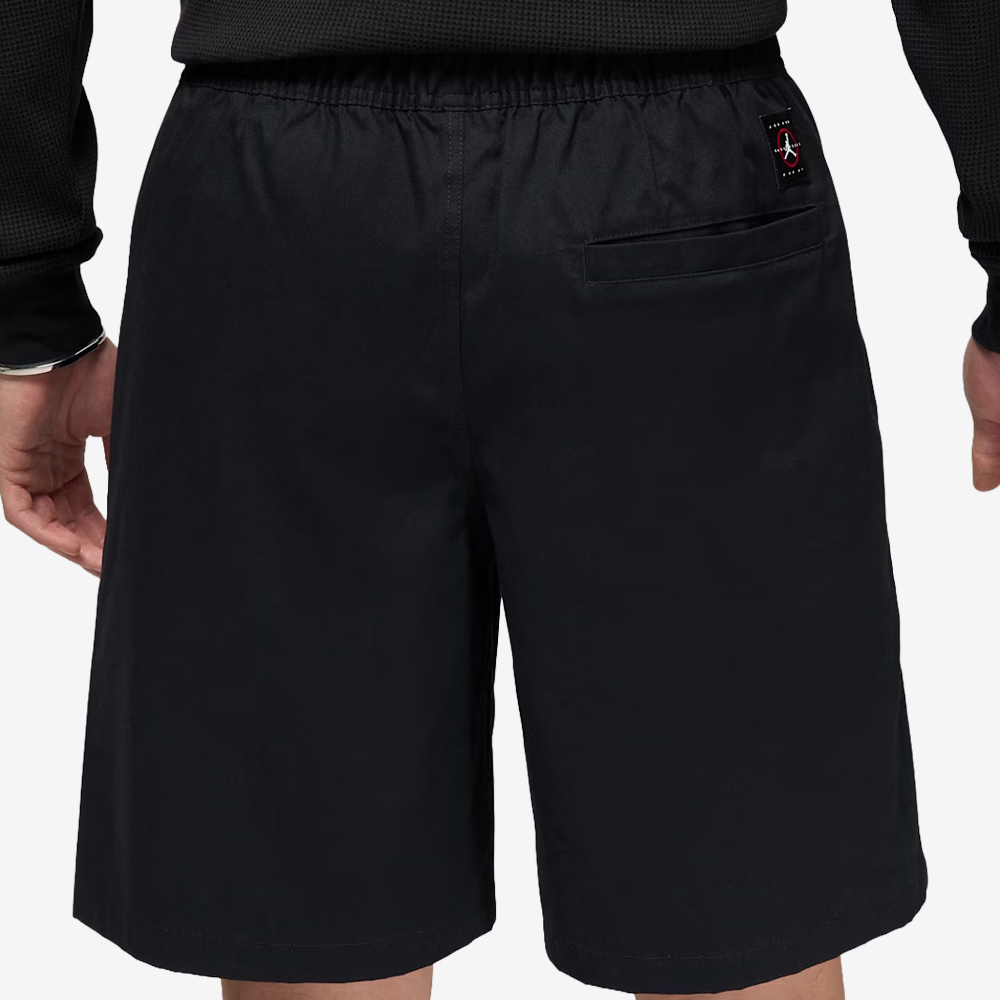 Essentials Woven Shorts, Black/Anthracite#111717