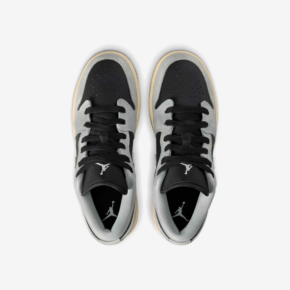 AJ 1 Low SE (GS), Light Smoke Grey#112342