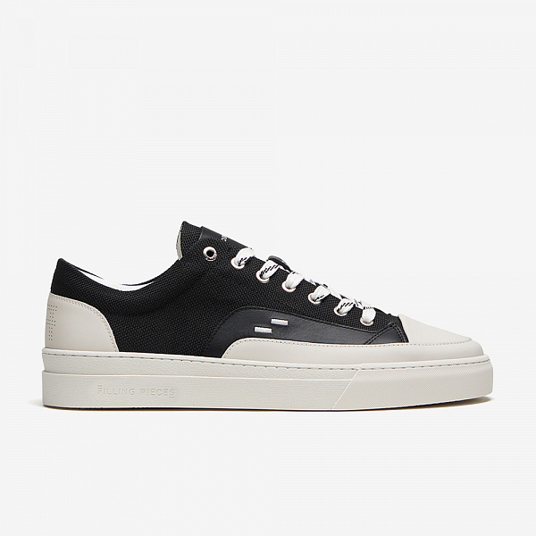 Riviera Low, Black